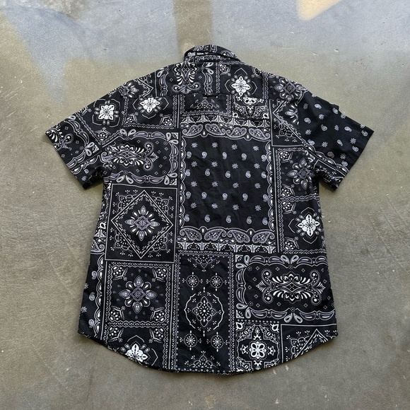 Cactus Man Paisley Button Down Shirt - Picture 8 of 9